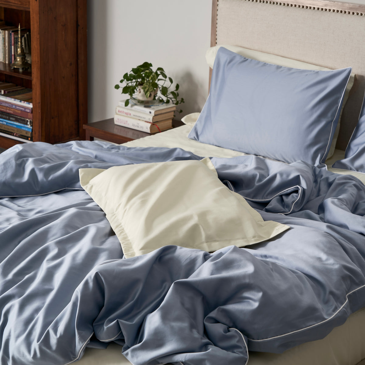 Clearance Luxe Sheet Set | 600 Thread Count in Piping Aqua