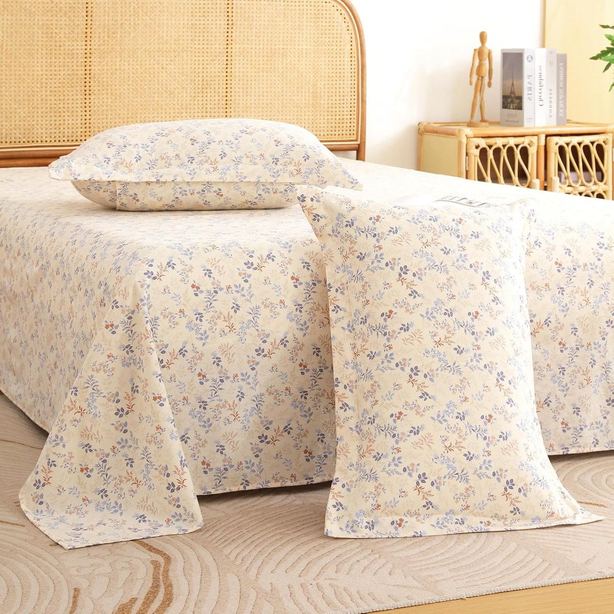 Watercolor Bloom Air Sheet Set in Cream and Blue