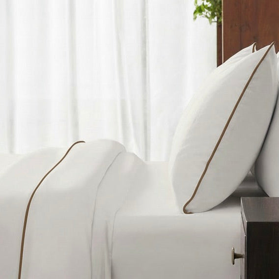 Piping Luxe Sheet Set | 600 Thread Count in White with Beige Piping